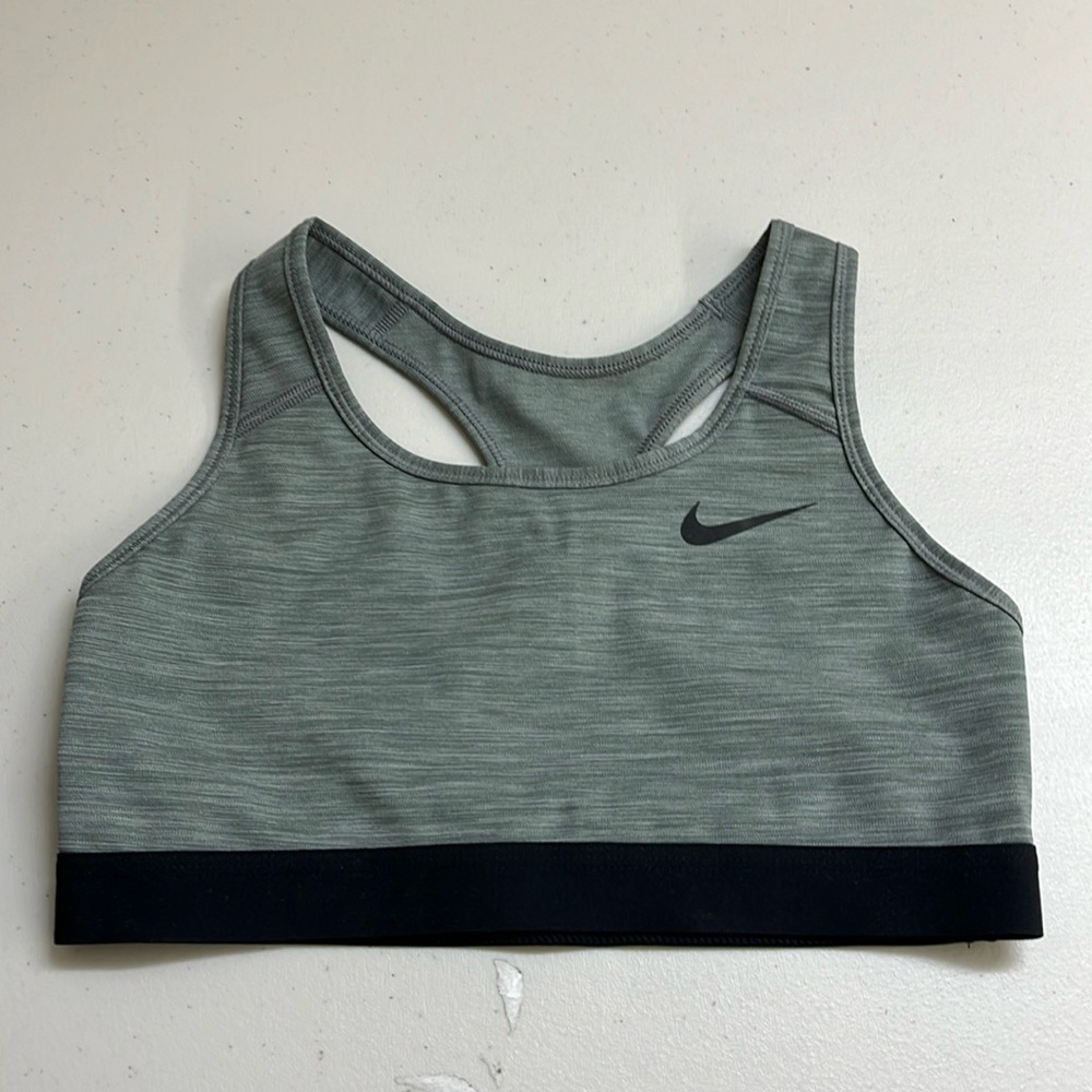 Nike Women Bra Size M Grey /Black NWT
